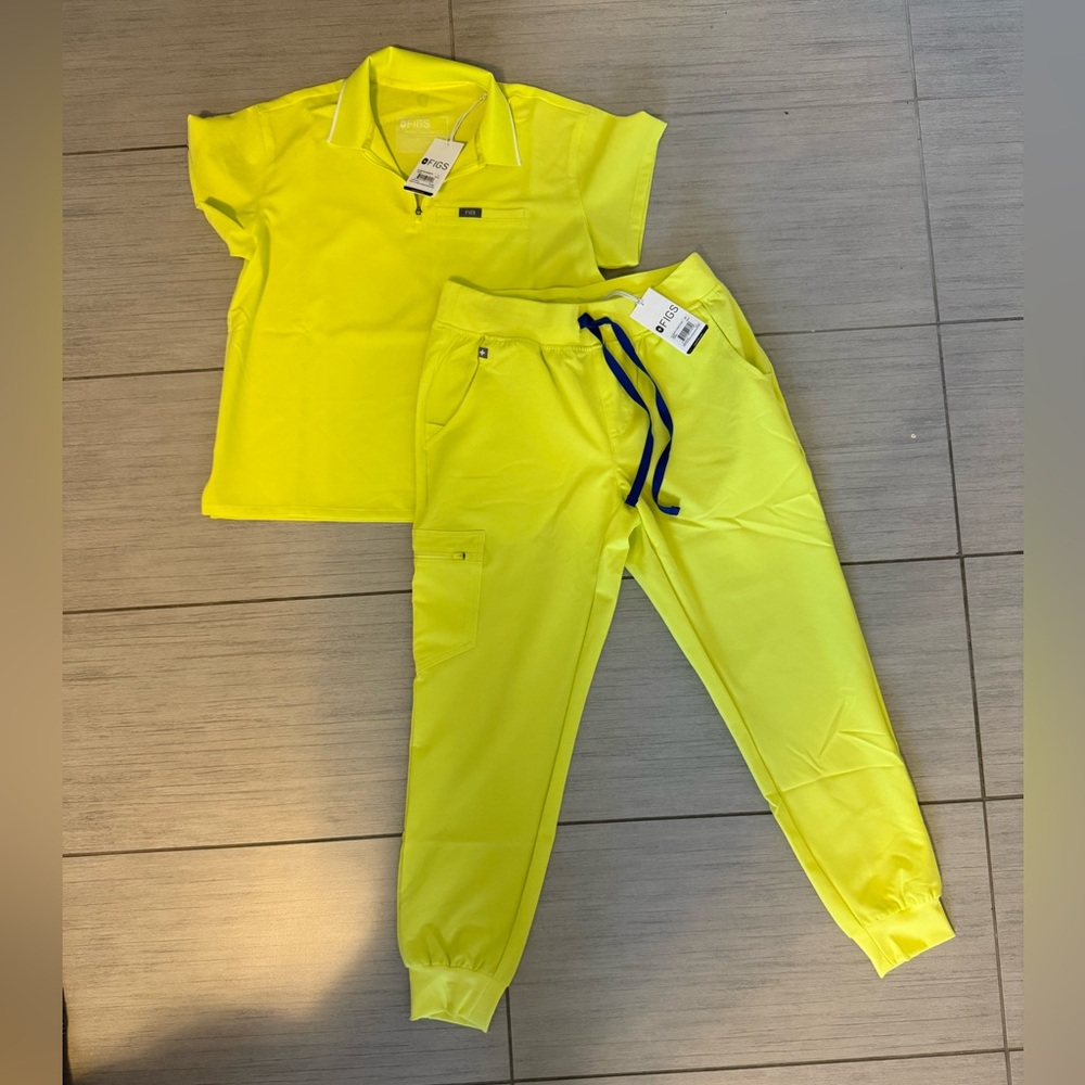 NWT Figs Zamora Jogger and Polo Scrub Top